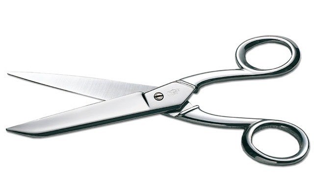 Comment aiguiser une vieille paire de ciseaux ?