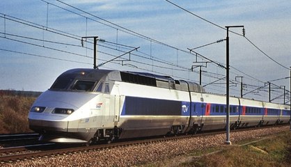 Une passagère se trompe de train, le conducteur tente de détourner le TGV !