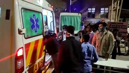 Video: अंधेरे में पसरे सन्नाटे के बीच हादसे की राह तक रहा था वह, फिर हुआ कुछ ऐसा की दहल गया हर कोई.....