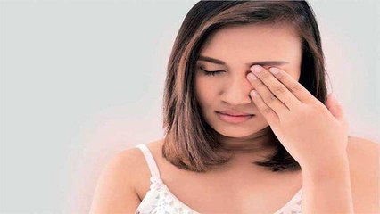 आंखों में अंधेरा छाना इस गंभीर बीमारी के Symptoms, जाने कारण और बचाव | Boldsky