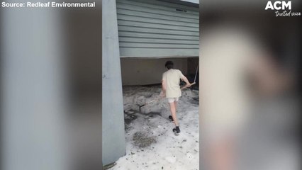 Locals clean up half a metre of hail in Toowoomba | January 17, 2022 | ACM