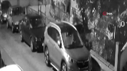 Üsküdar'da kiracı dehşeti kamerada: Yaşlı adamı öldüresiye dövdüler