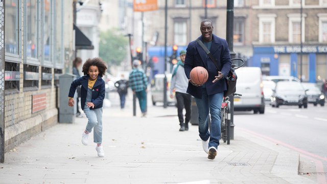Demain tout commence : la bande-annonce du nouveau film avec Omar Sy