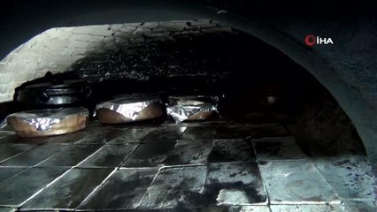 Toprak kapta pişirilen güvecin damak tadı yıllardır hiç değişmedi