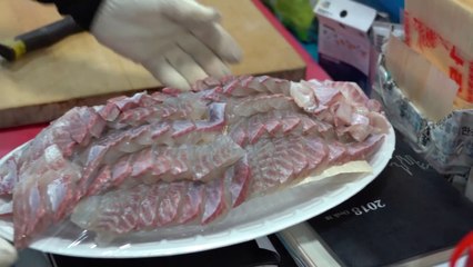 Black Sea Bream Sashimi - street food