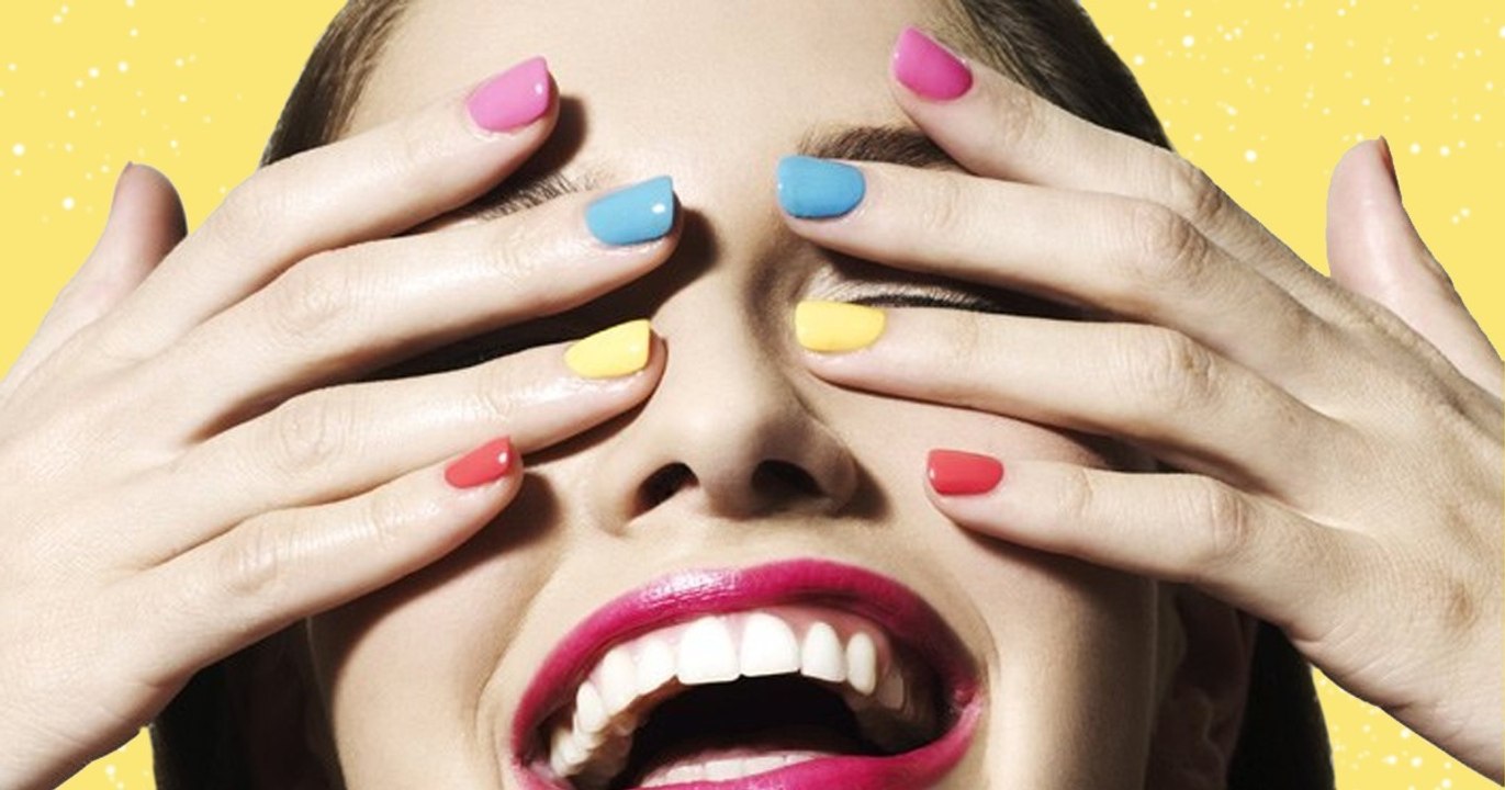 Chanel : un vernis top coat qui modifie la couleur de votre vernis à ongles