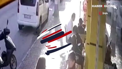 Antalya'da masada unutulan telefon hırsızın radarına girdi! İşte o anlar