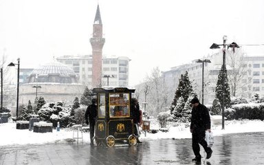 SİVAS'TA 190 YERLEŞİM YERİNİN YOLU KARDAN KAPANDI