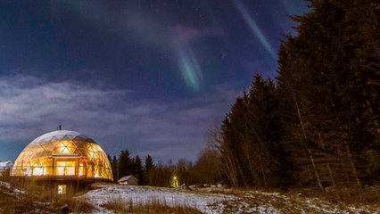Norvège : une famille habite un dôme géodésique, un paradis écologique