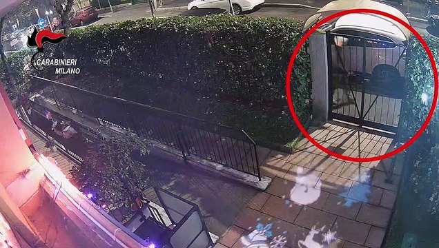 Attentato incendiario a Milano, due arresti per tentato omicidio