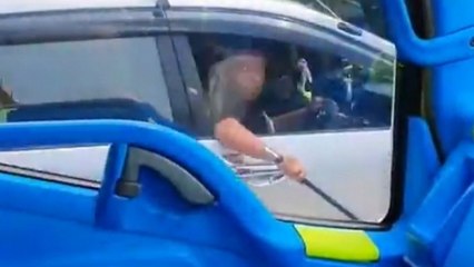 Polisi Akhirnya Menangkap Pengemudi yang Acungkan Pistol di Tol Cipali