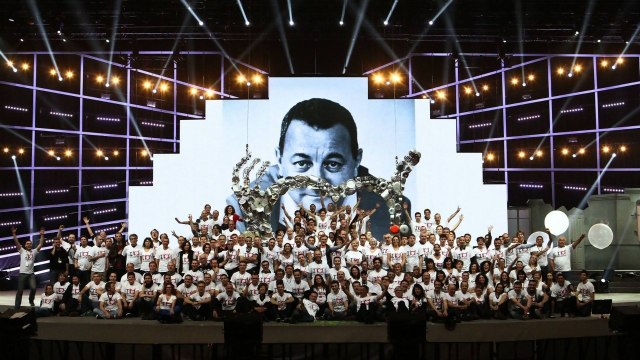 Les Enfoirés : voilà pourquoi de nombreux artistes refusent d'intégrer la troupe