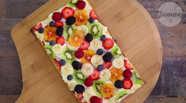 La recette de la pizza aux fruits
