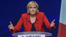 Marine Le Pen : la chanteuse Cher ne porte pas la candidate à la présidentielle 2017 dans son coeur
