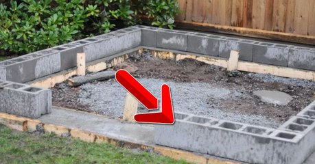 Ce couple construit une petite serre dans son jardin