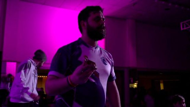 Smash Bros : Hungrybox remporte un tournoi de Melee avant de se faire jeter un crabe mort dessus