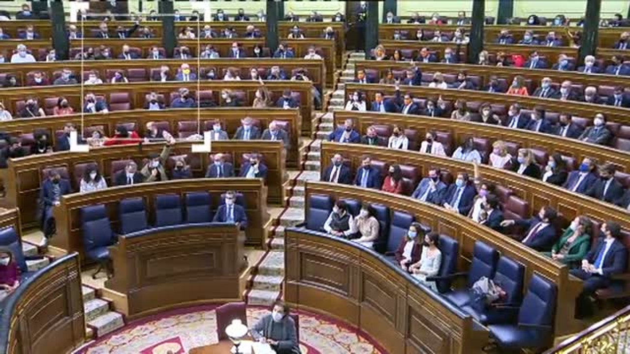 El PSOE acusa al PP de comprar las voluntades de los diputados de UPN