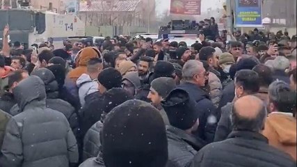 Elektrik faturalarına Doğubayazıt'ta kitlesel protesto