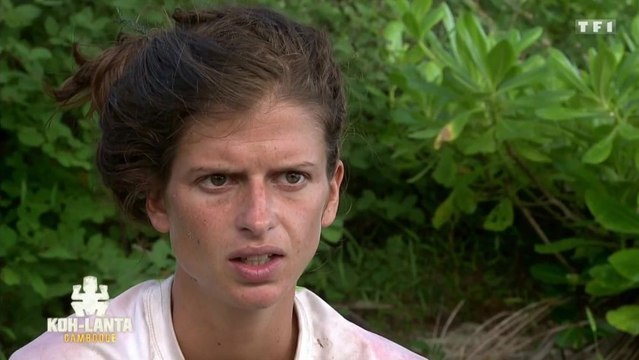 Koh Lanta : lynchée par les fans de l'émission, Clémentine répond sur les réseaux sociaux