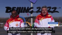 Bach: “Olympische Fackel ein Symbol des Friedens”