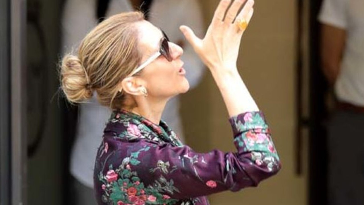 Céline Dion : c'est la folie en bas de son hôtel parisien depuis qu'elle a commencé ses concerts à l'AccorHotels Arena