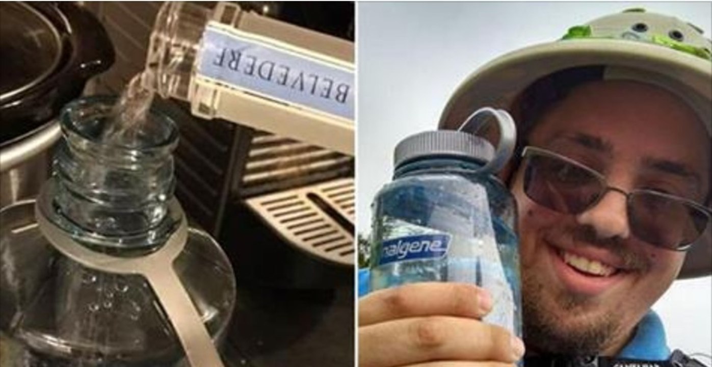 Il enterre sa bouteille de vodka des semaines avant un festival et la retrouve le jour de l'ouverture !