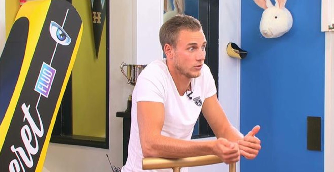 Secret Story 11: le secret de Jordan fuite sur le web... le candidat apparaît alors comme un héros pour tout le monde !