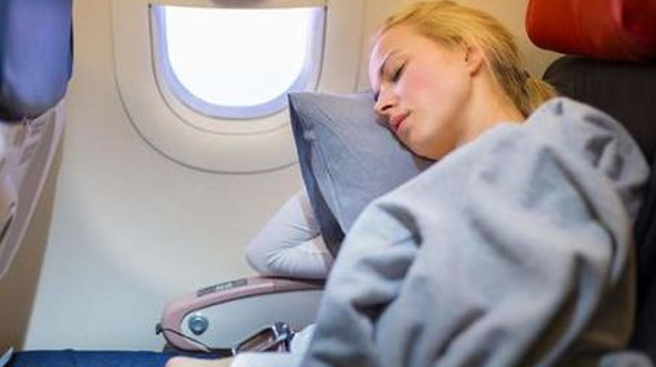 Avion : voilà pourquoi il ne faut jamais dormir au décollage... ni à l'atterrissage !