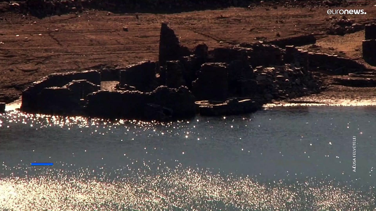 70 év után bukkantak elő egy portugál falu romjai