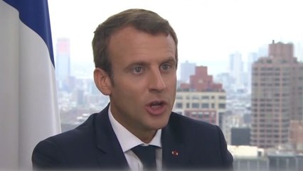 Emmanuel Macron craque en parlant de Brigitte à la télé américaine