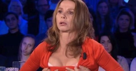 Survoltée, Victoria Abril en montre (beaucoup) trop pendant "On n'est pas couché"