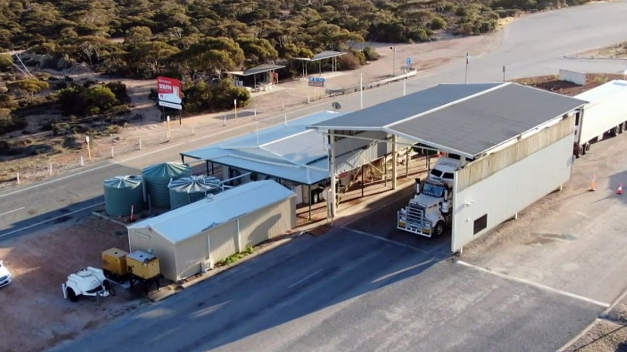 Hundreds arriving in WA as travel exemptions expanded