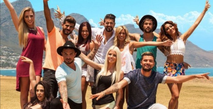 Kevin Guedj (Les Marseillais) et Carla Moreau fiancés ? Il poste un message énigmatique