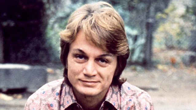 Claude François : quand son obsession pour les adolescentes a failli lui coûter sa carrière