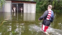 USA : ils sauvent 6 chiens menacés de noyade par l'ouragan Florence