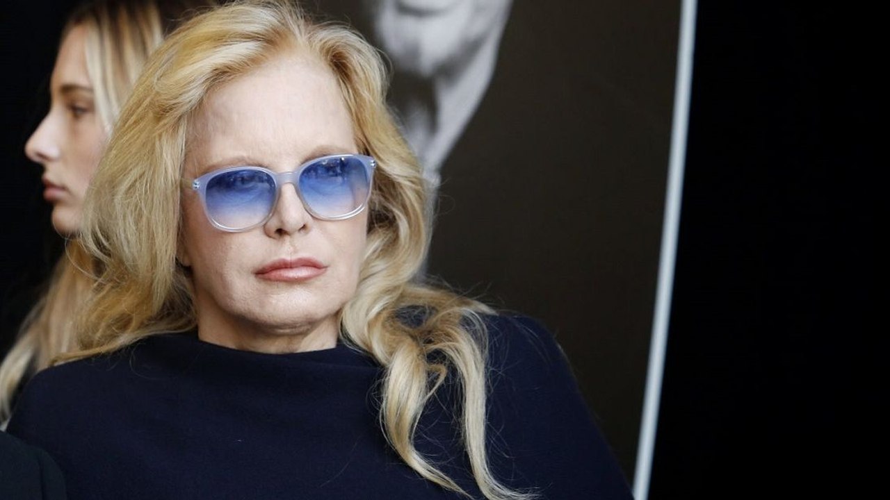 Sylvie Vartan : elle explique la relation complexe entre son fils David et Johnny Hallyday
