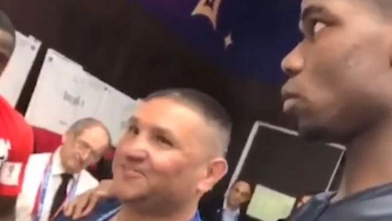 "J'y crois pas" : un militaire français blessé au Mali invité par Macron dans le vestiaire des Bleus