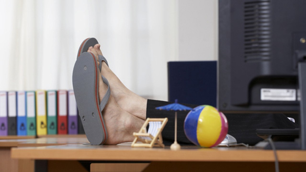 Travail : pour passer de bonnes vacances, voilà ce que vous devriez faire dès maintenant au bureau