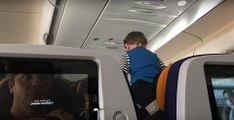 VIDEO: cet homme a vécu le pire voyage avec des gosses dans un avion