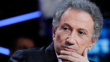 "J’ai passé l’âge de me taire" : Michel Drucker en remet une couche sur Laurent Delahousse