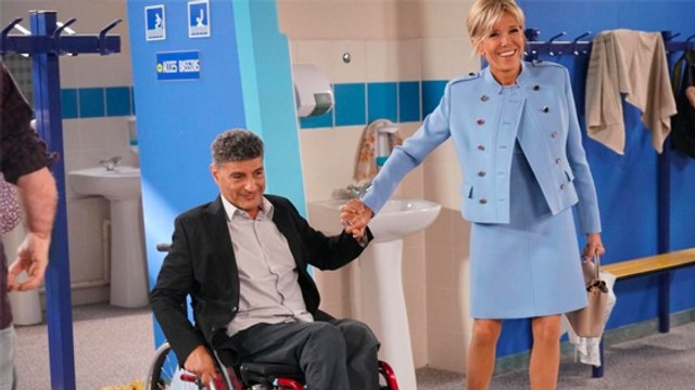 Brigitte Macron dans la série de France 2 Vestiaires : regardez ses premiers pas d'actrice