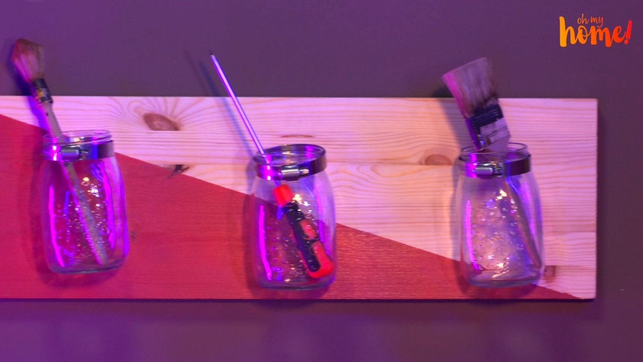 DIY :  réaliser une étagère de rangement à l’aide de bocaux