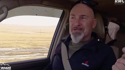 "Ma mère a tenté d'avorté mais j'ai survécu" : Vincent Lagaf' parle de son adoption les larmes aux yeux