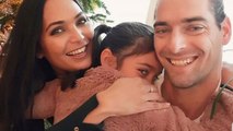 Valérie Bègue et Camille Lacourt posent en compagnie de leur fille adorée