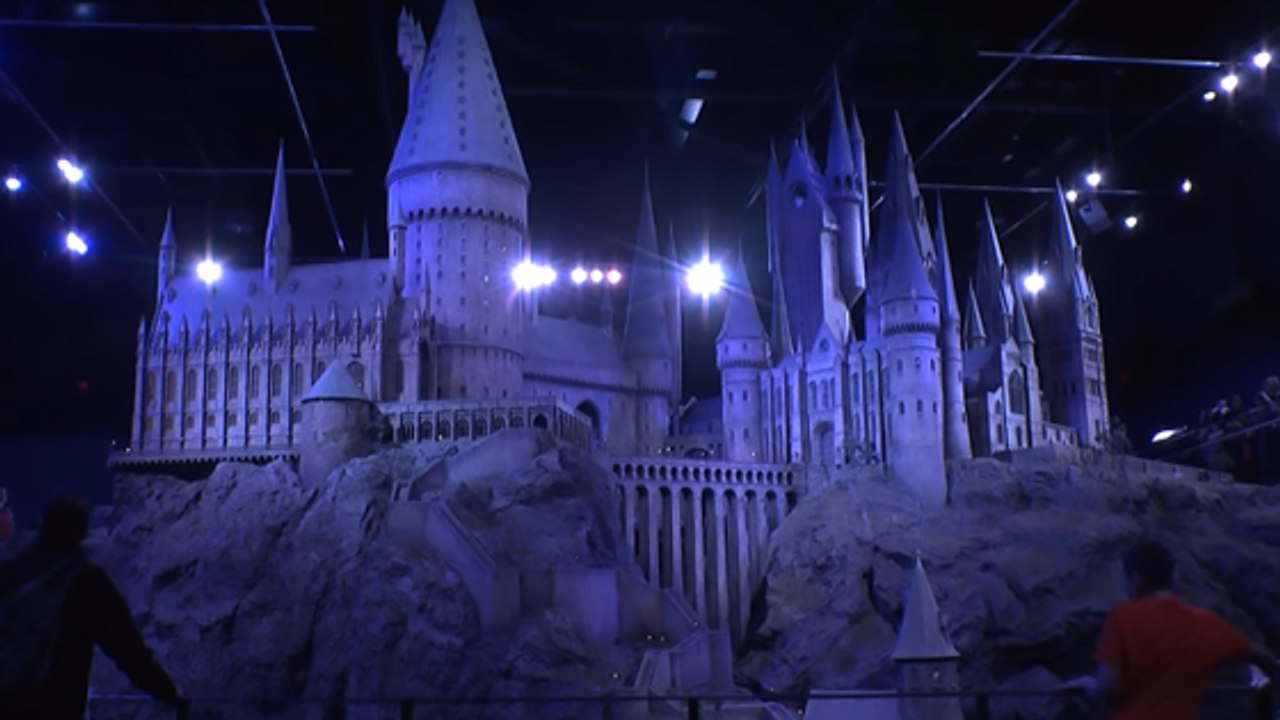 Harry Potter : et si vous alliez visiter Poudlard sous la neige dans les studios de Londres