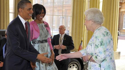 Pour Elisabeth II, le protocole est une "absurdité" selon Michelle Obama