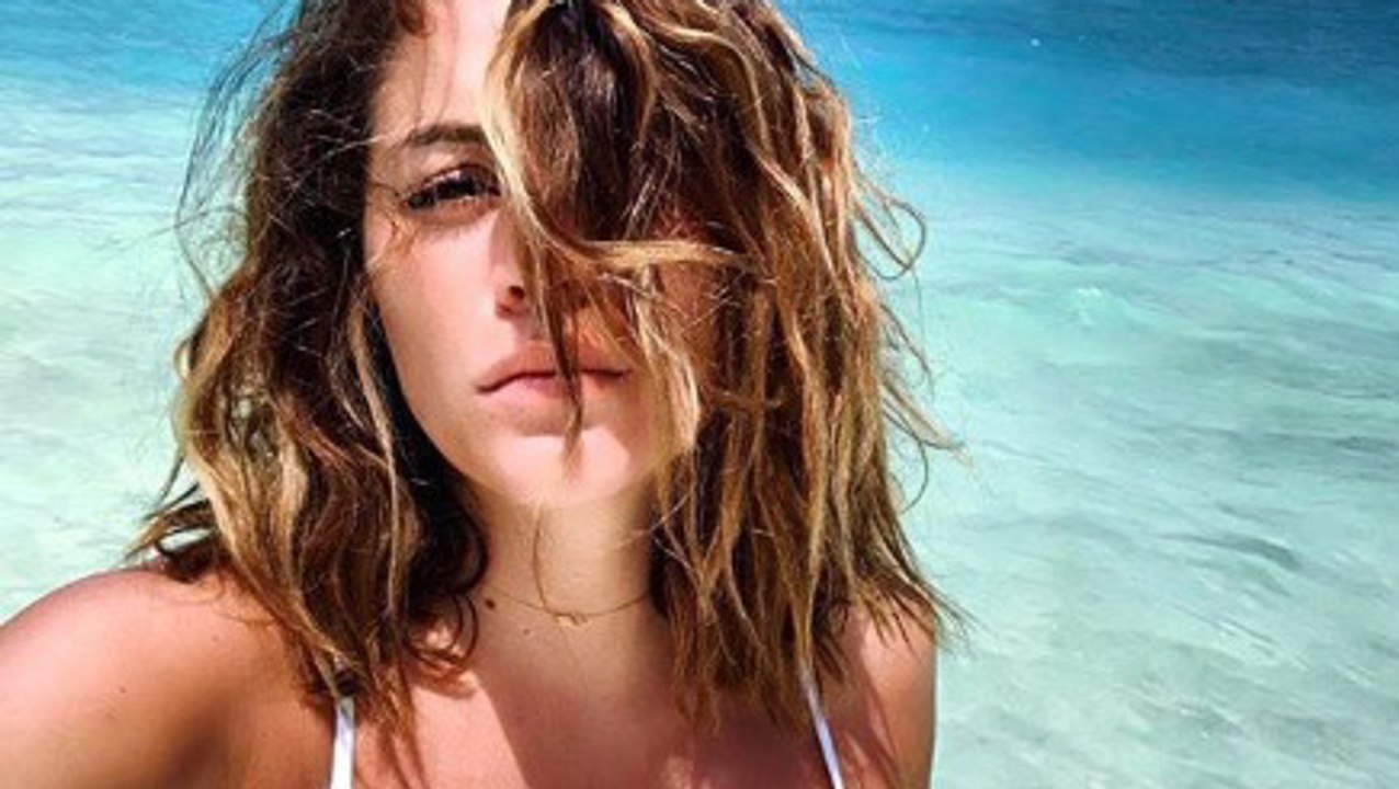 Anaïs Camizuli et son bébé : On sait si c'est un garçon ou une fille ! (PHOTO)