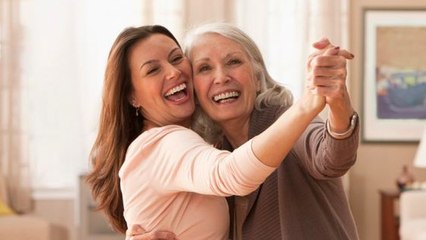 À partir de 33 ans, les femmes commencent à ressembler à leurs mères !