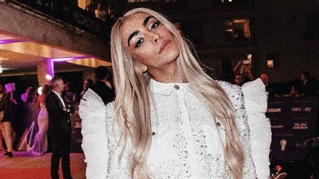 L'impressionnante robe de princesse de Bilal Hassani lors de la cérémonie d'ouverture de l'Eurovision