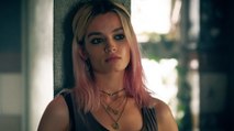 Sex Education : Emma Mackey (Maeve) se confie sur sa nouvelle vie de star